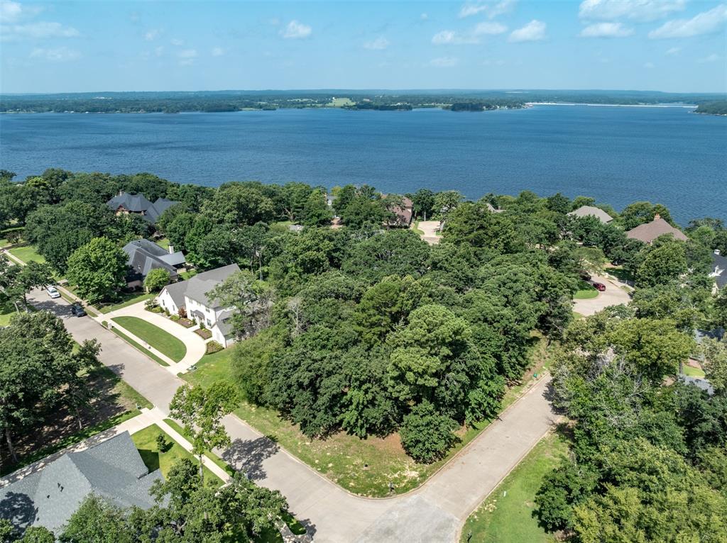 160 Eagles Bluff Drive Property Photo 2