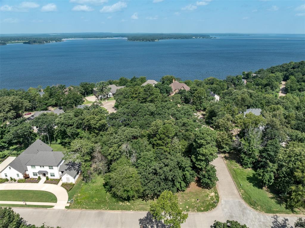 160 Eagles Bluff Drive Property Photo 3