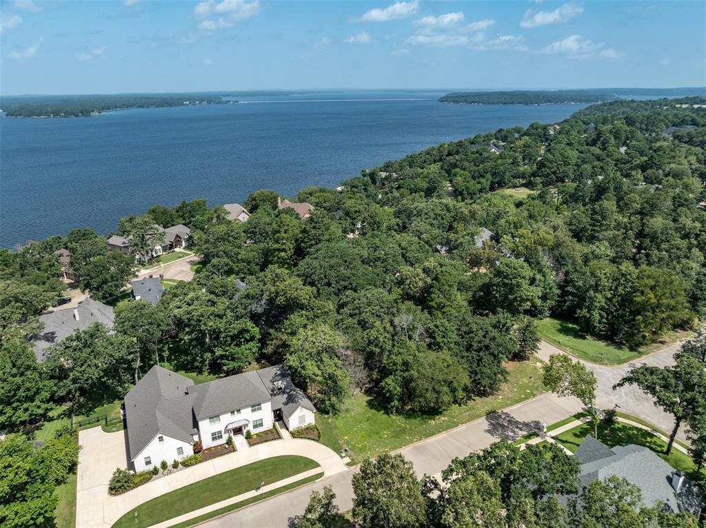 160 Eagles Bluff Drive Property Photo 4