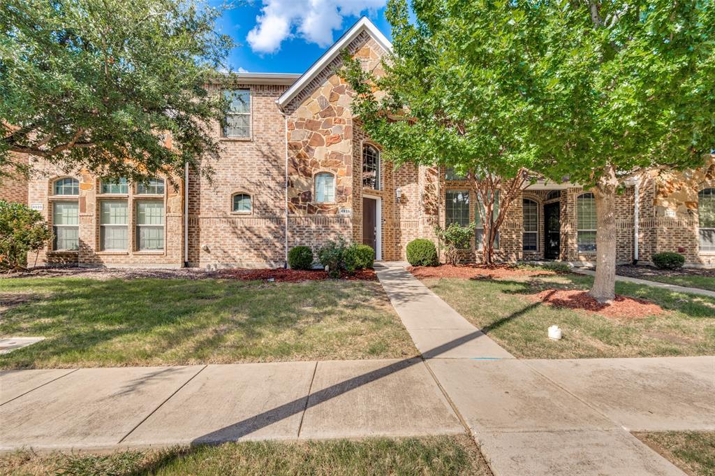 4916 Empire Way Property Photo 2