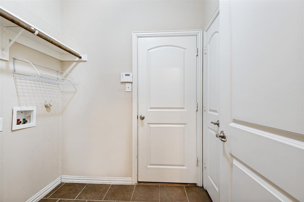 4916 Empire Way Property Photo 20