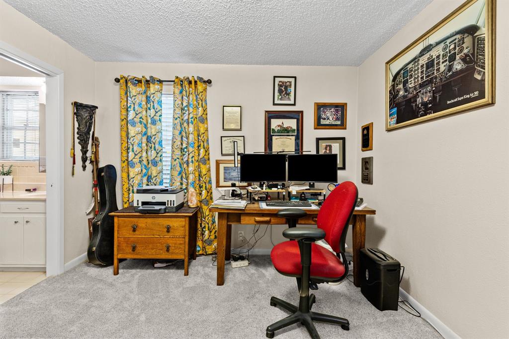 2712 Rix Street Property Photo 23