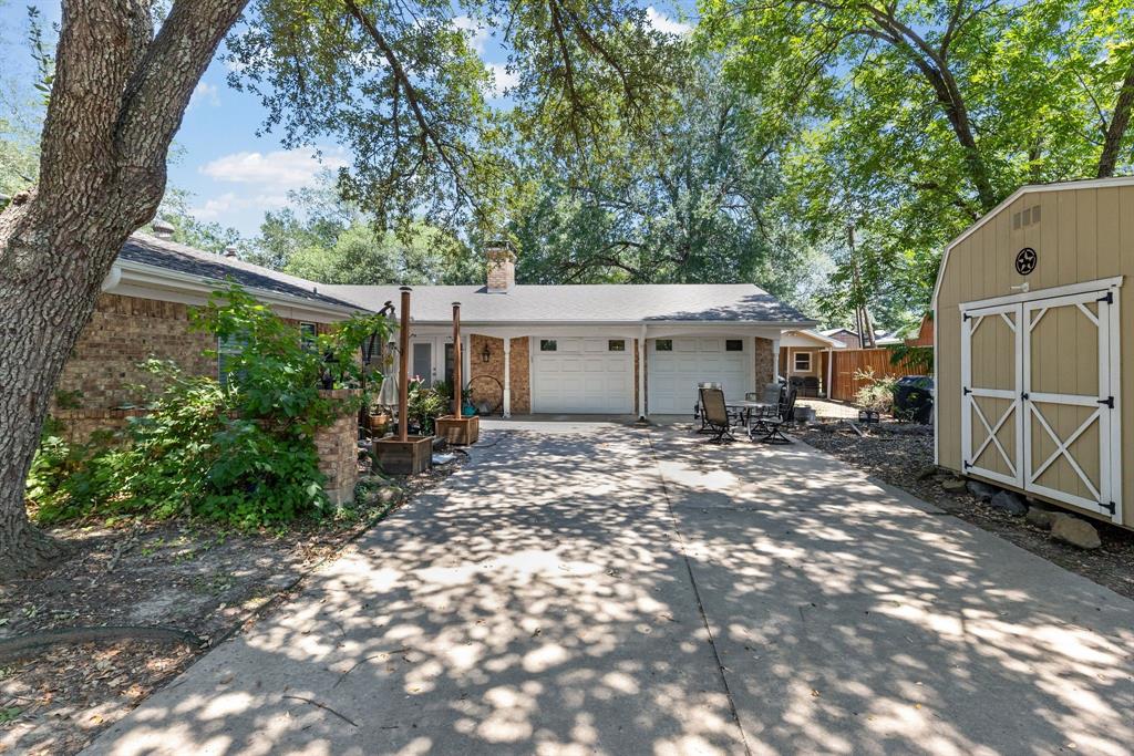 2712 Rix Street Property Photo 29