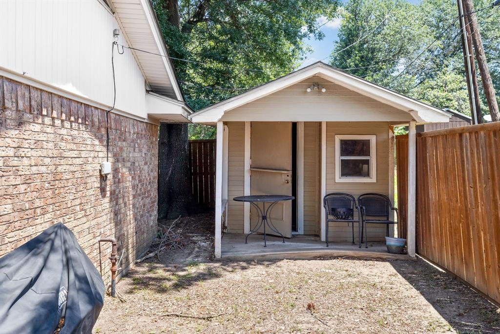 2712 Rix Street Property Photo 30