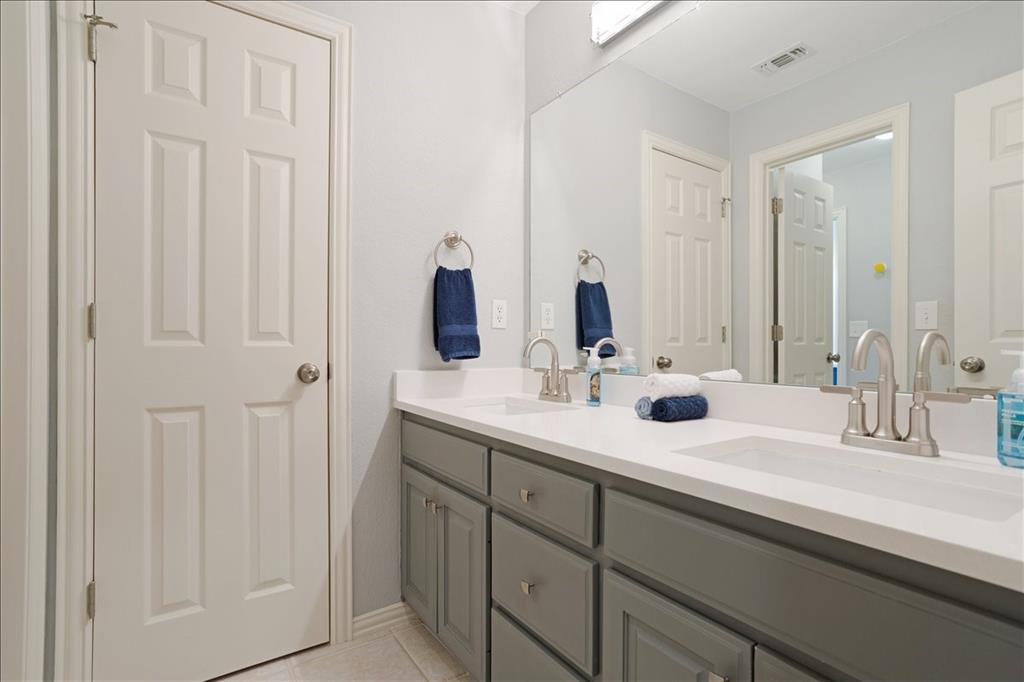 507 Hunters Creek Court Property Photo 24