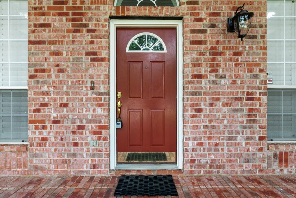 11781 Humberside Drive Property Photo 7