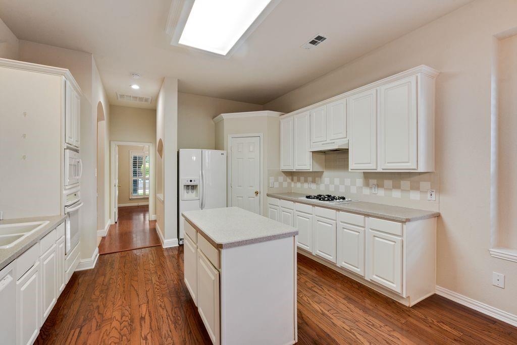 11781 Humberside Drive Property Photo 12