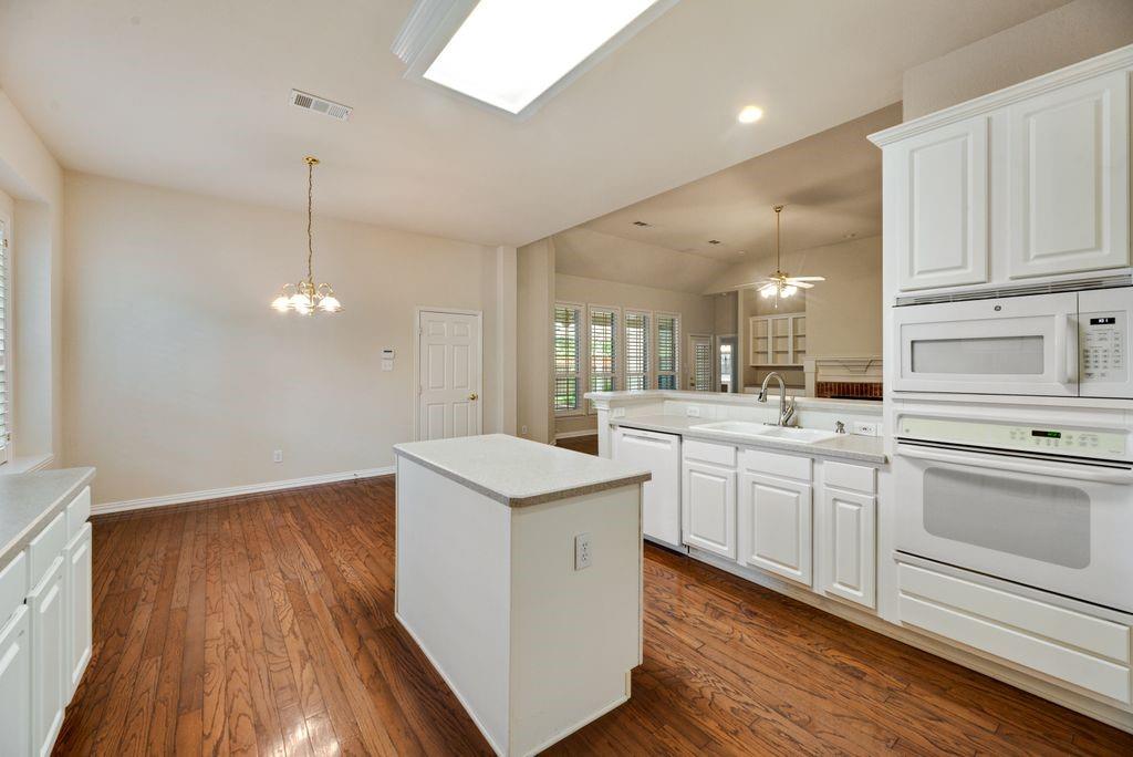 11781 Humberside Drive Property Photo 15