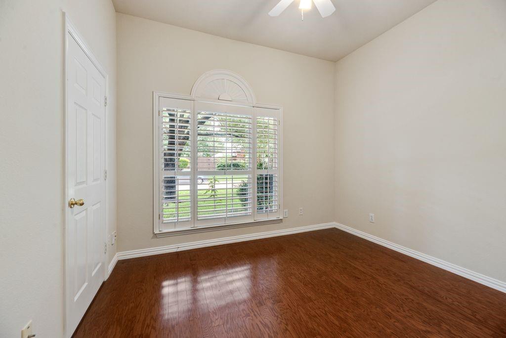 11781 Humberside Drive Property Photo 27