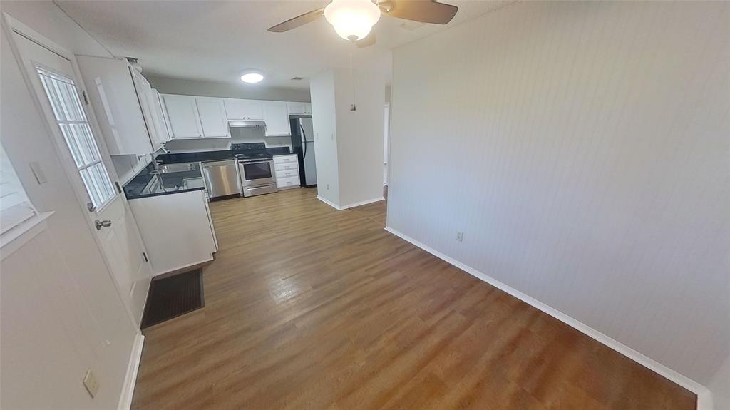 701 S Valentine Drive Property Photo 6