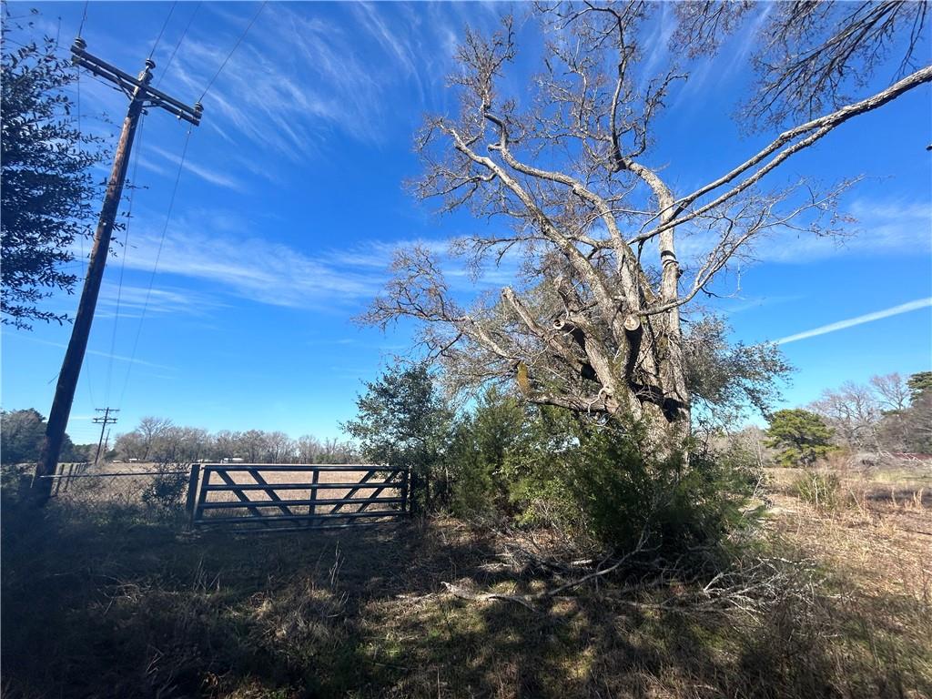 2133 Fm 2423 Property Photo 1