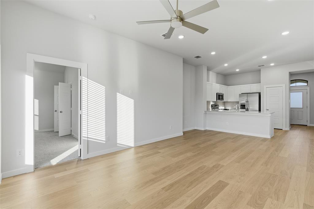 3912 Sandstone Drive Property Photo 4