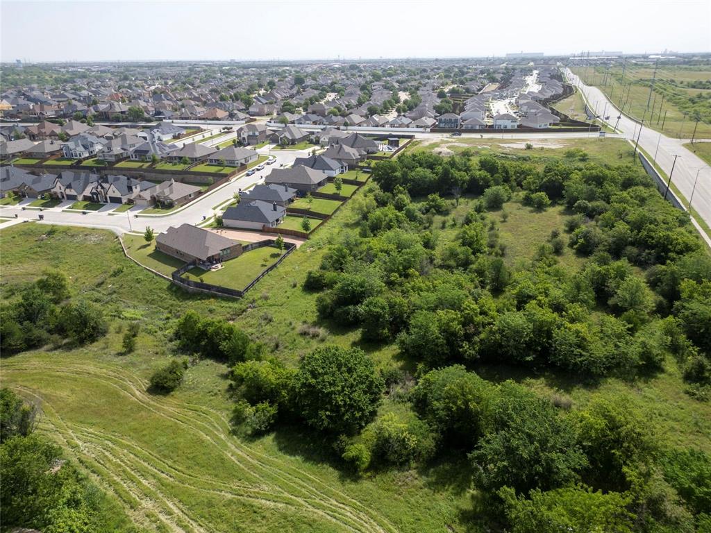 6801 Lake Country Drive Property Photo 5