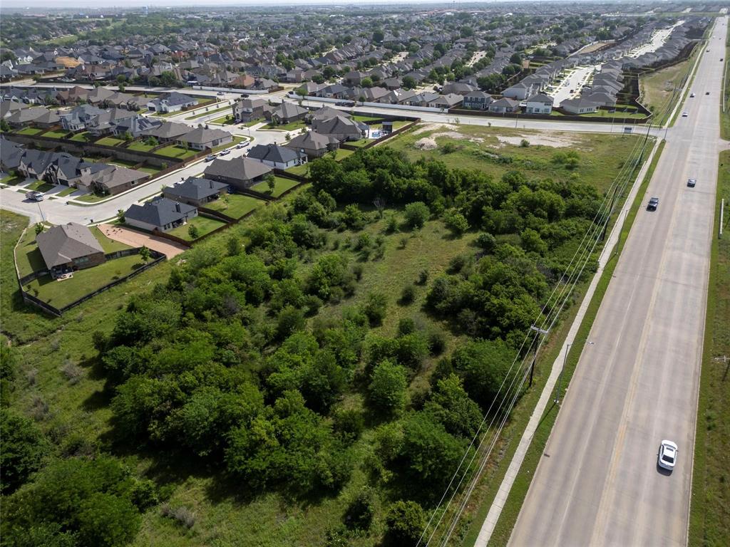 6801 Lake Country Drive Property Photo 7