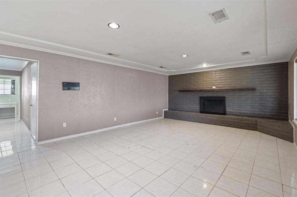4709 W Fm 917 Property Photo 10