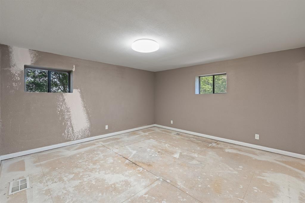 4709 W Fm 917 Property Photo 26