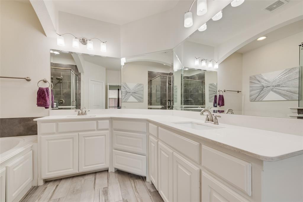 3704 Lantern Lane Property Photo 15