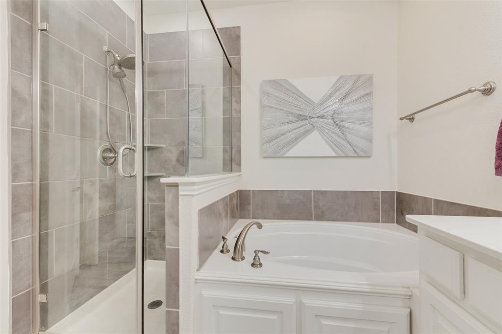 3704 Lantern Lane Property Photo 16