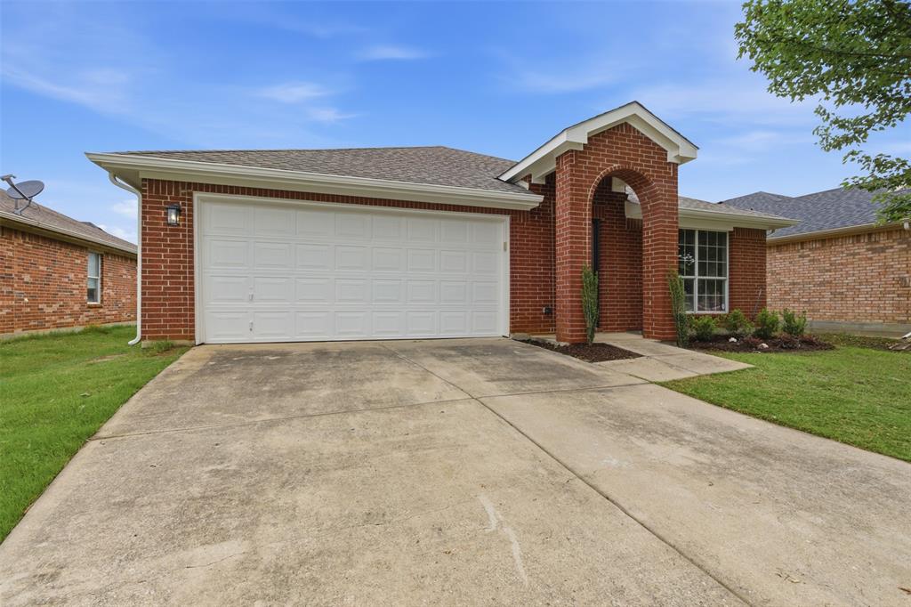 2051 Sunny Side Drive Property Photo 3