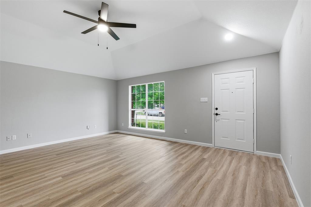 2051 Sunny Side Drive Property Photo 9