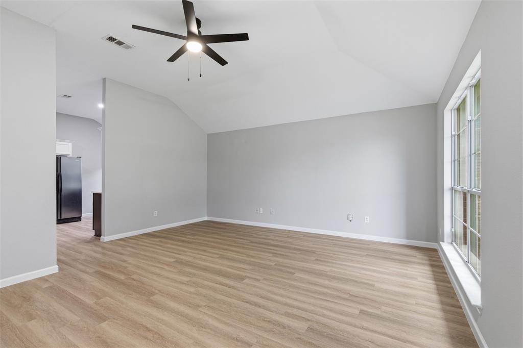 2051 Sunny Side Drive Property Photo 11