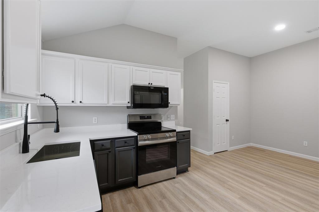 2051 Sunny Side Drive Property Photo 17
