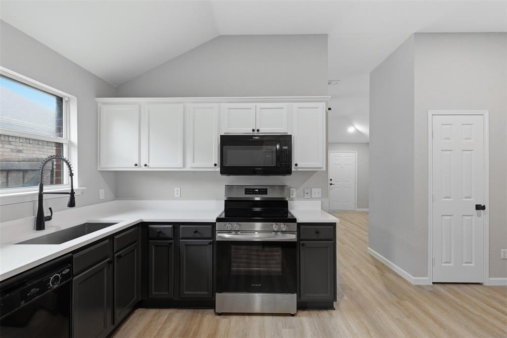 2051 Sunny Side Drive Property Photo 18