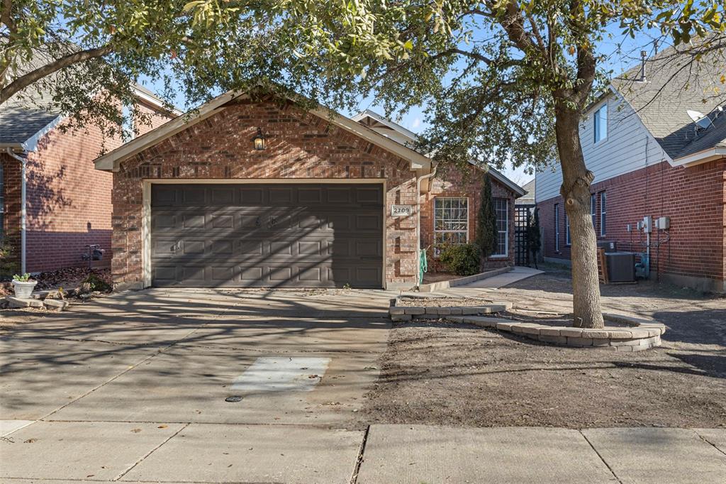 2709 Mountain Lion Drive Property Photo 1