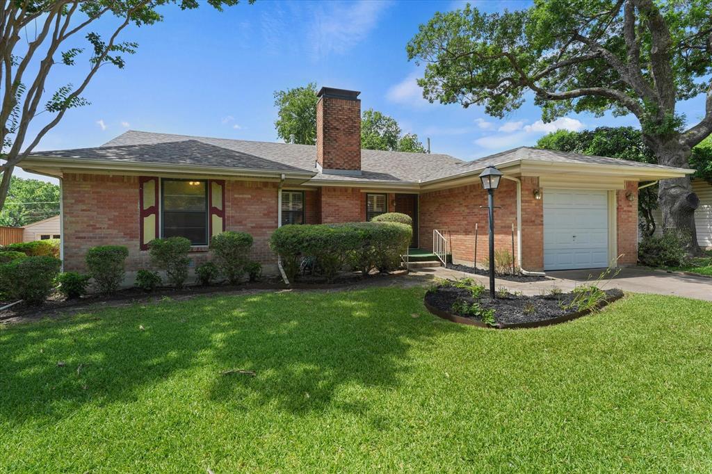 849 Berkinshire Drive Property Photo 11