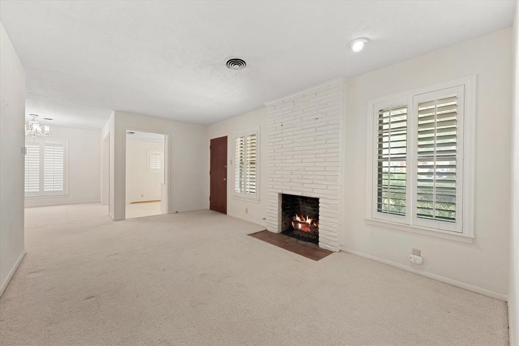 849 Berkinshire Drive Property Photo 13