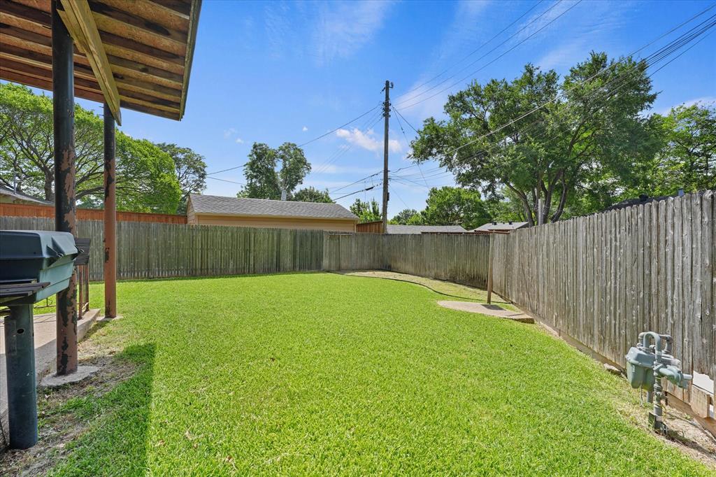 849 Berkinshire Drive Property Photo 28
