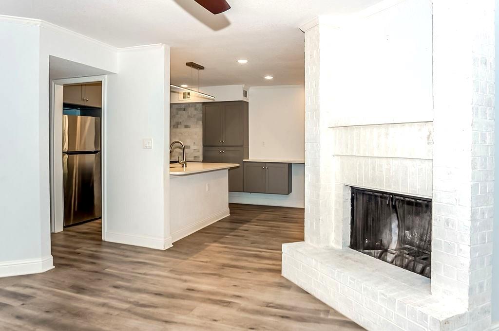 16301 Ledgemont Lane 101 Property Photo 6
