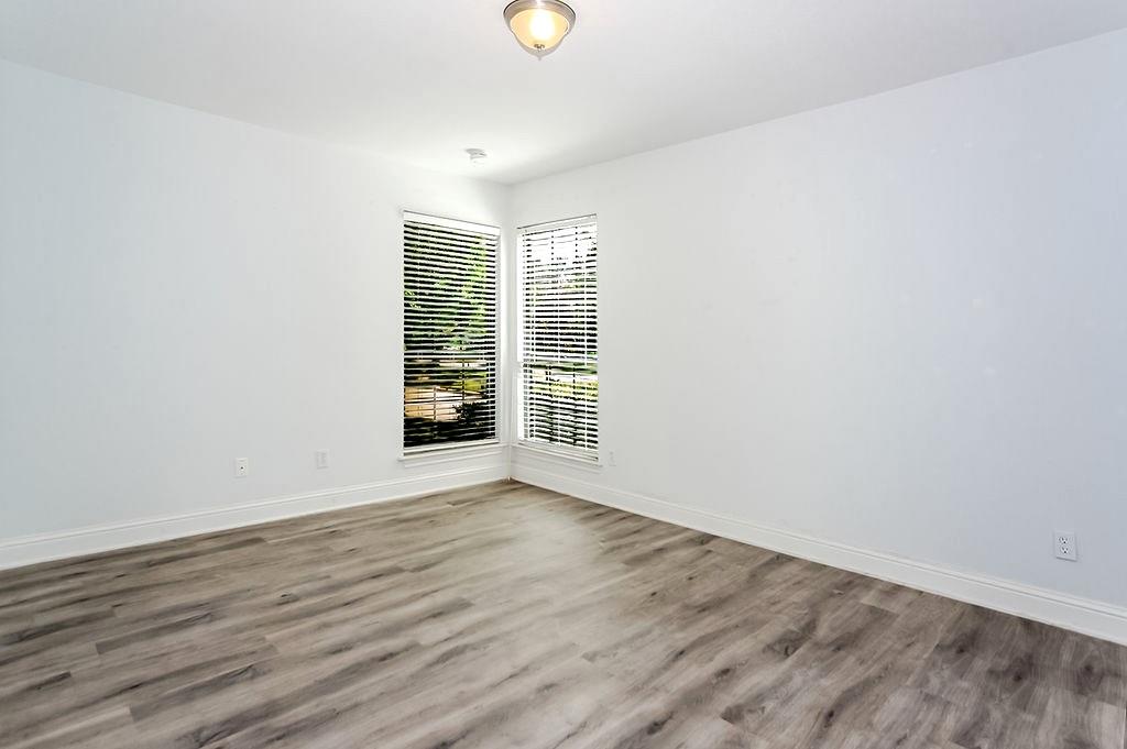 16301 Ledgemont Lane 101 Property Photo 12