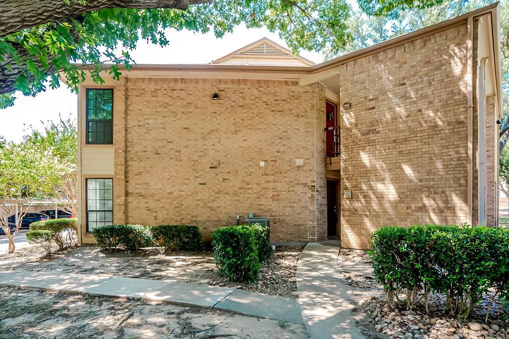 16301 Ledgemont Lane 101 Property Photo 21