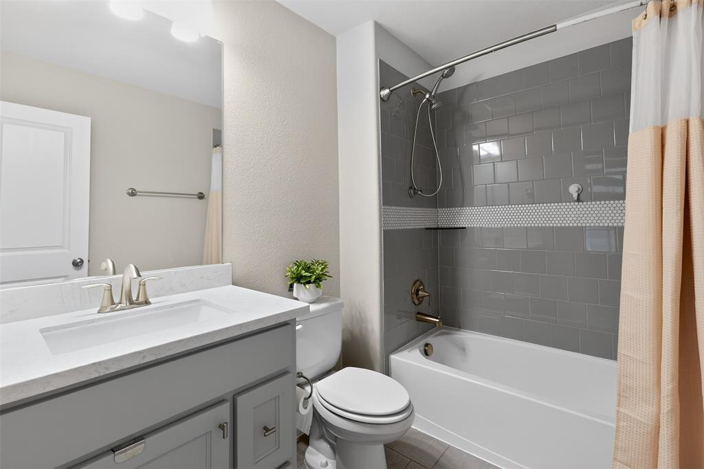 3848 Covedale Boulevard Property Photo 19