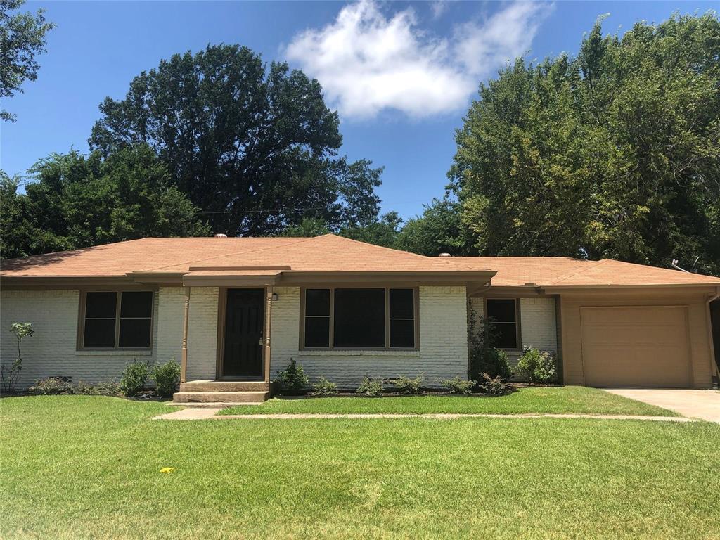 1806 Austin Drive Property Photo 1
