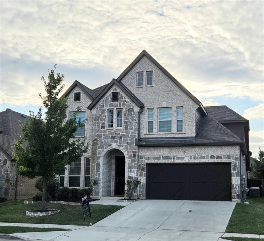 2717 Calloway Creek Drive Property Photo 1