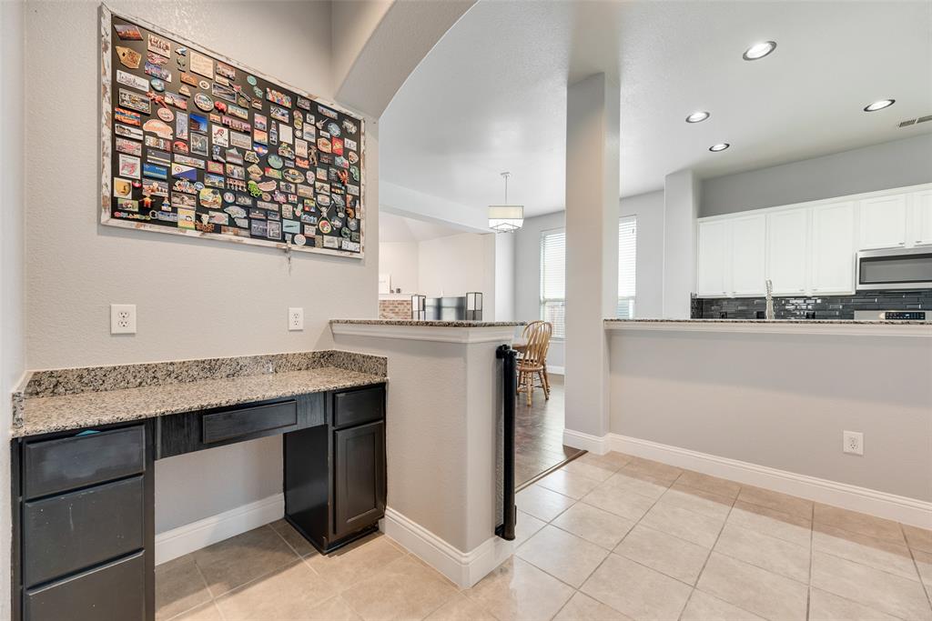 221 Bluefinch Drive Property Photo 12