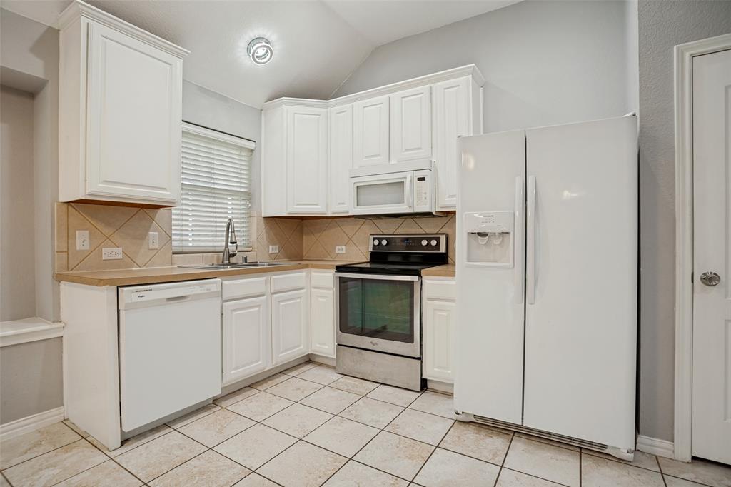 1720 Hackberry Branch Drive Property Photo 10
