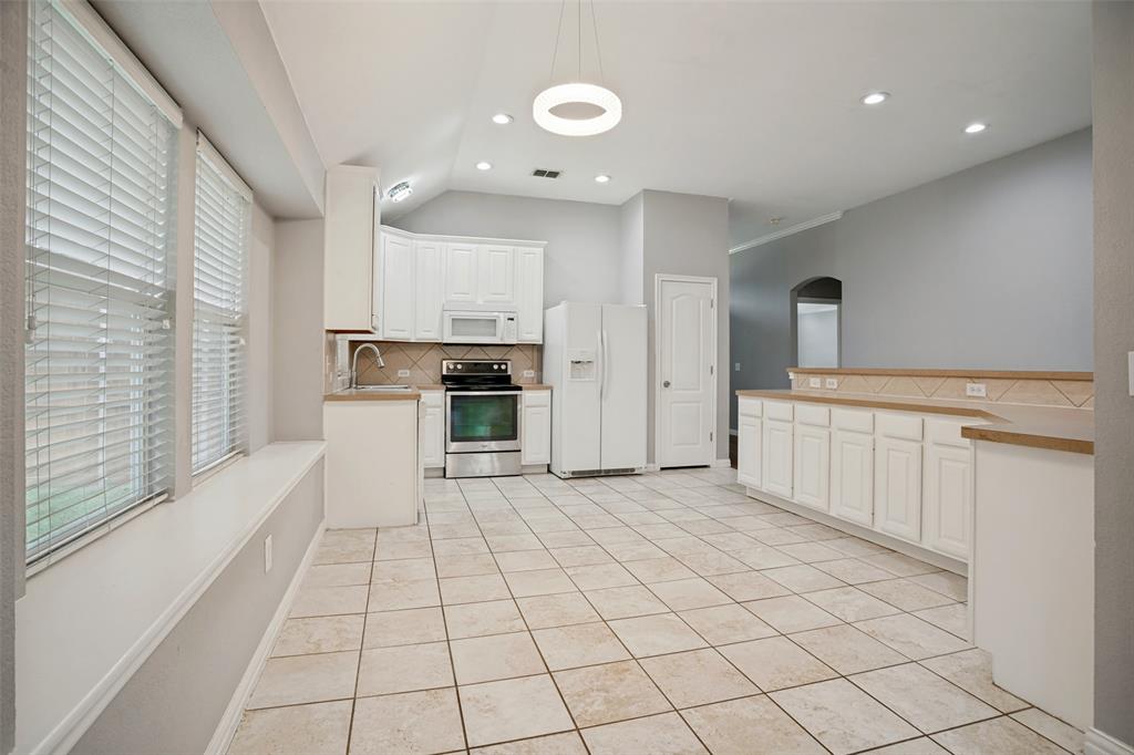 1720 Hackberry Branch Drive Property Photo 13