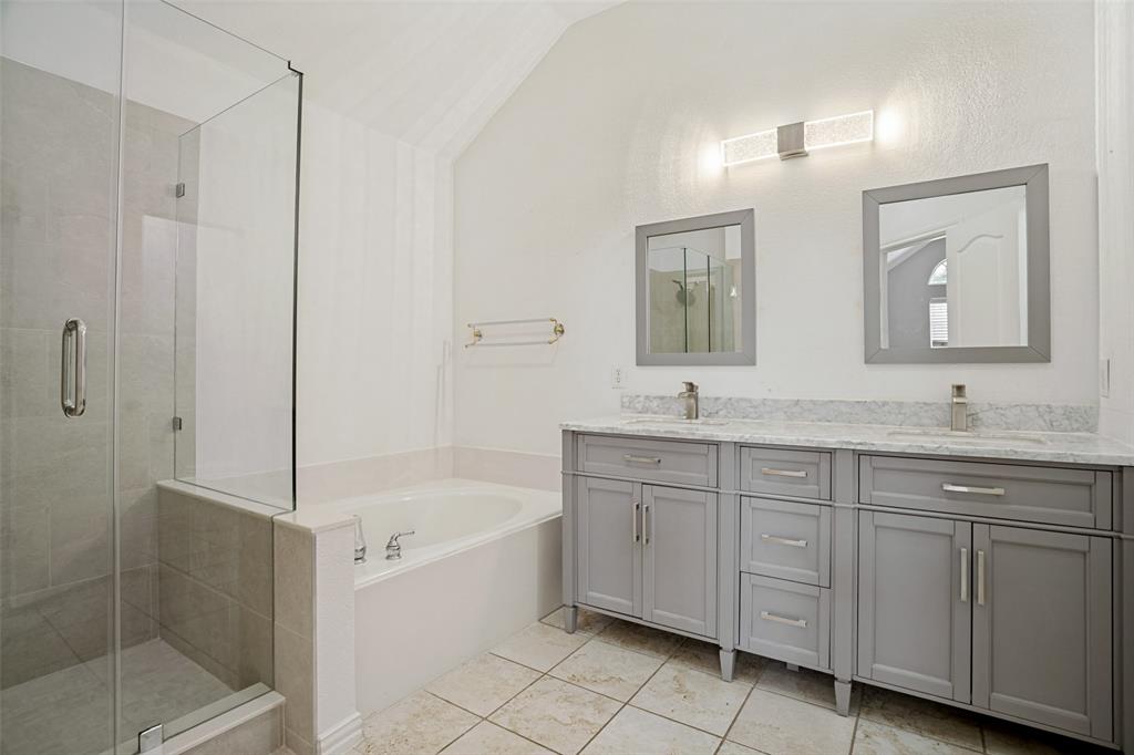 1720 Hackberry Branch Drive Property Photo 20