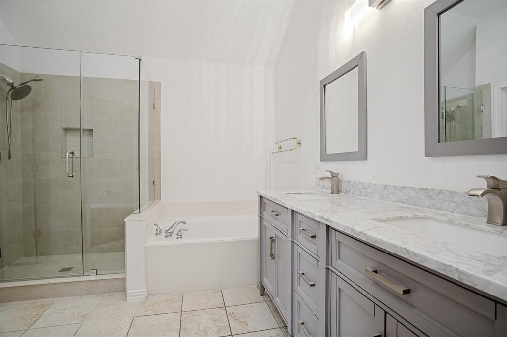 1720 Hackberry Branch Drive Property Photo 22