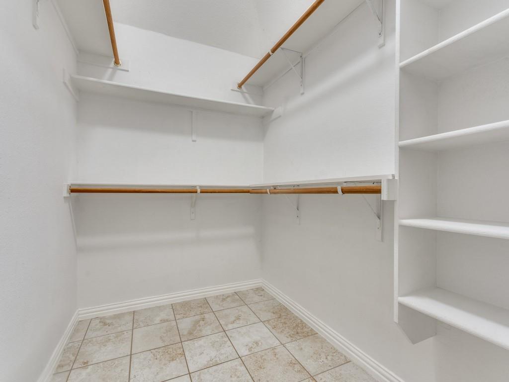 1720 Hackberry Branch Drive Property Photo 23