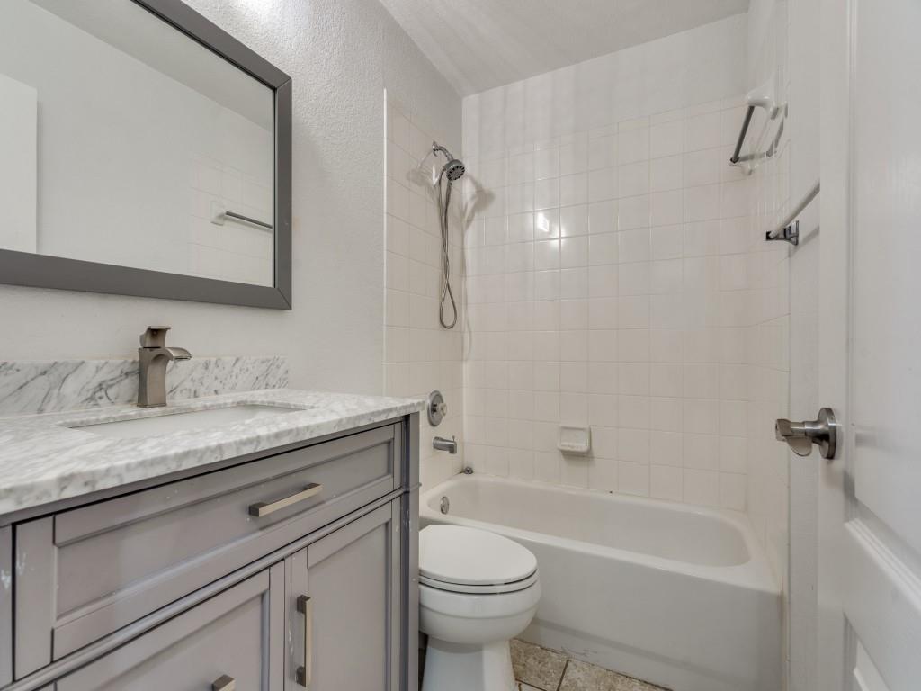 1720 Hackberry Branch Drive Property Photo 26