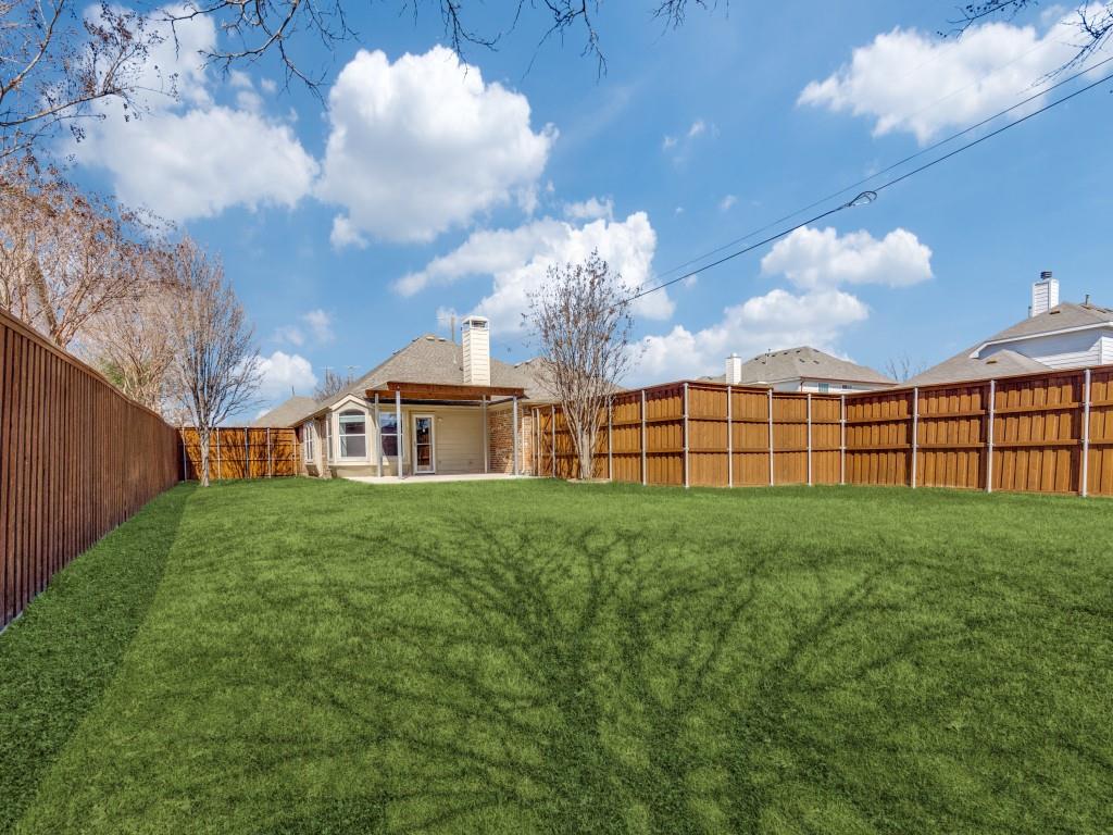 1720 Hackberry Branch Drive Property Photo 32