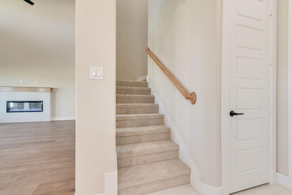 6421 Dalyn Drive Property Photo 14