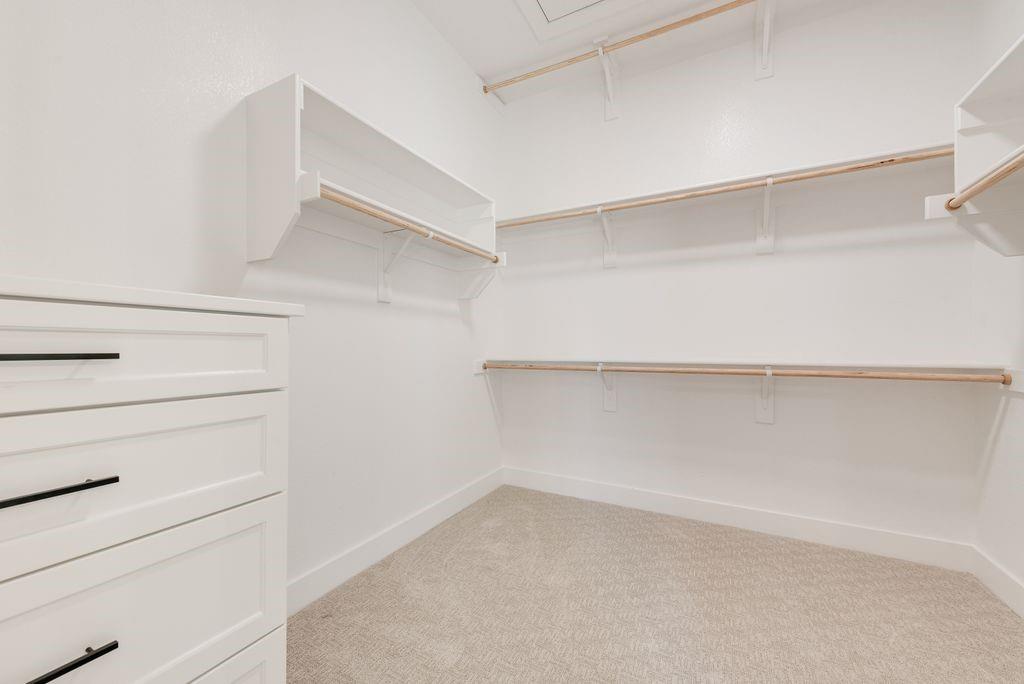 6421 Dalyn Drive Property Photo 28