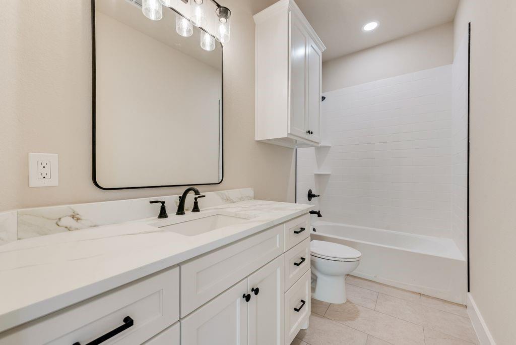 6421 Dalyn Drive Property Photo 33