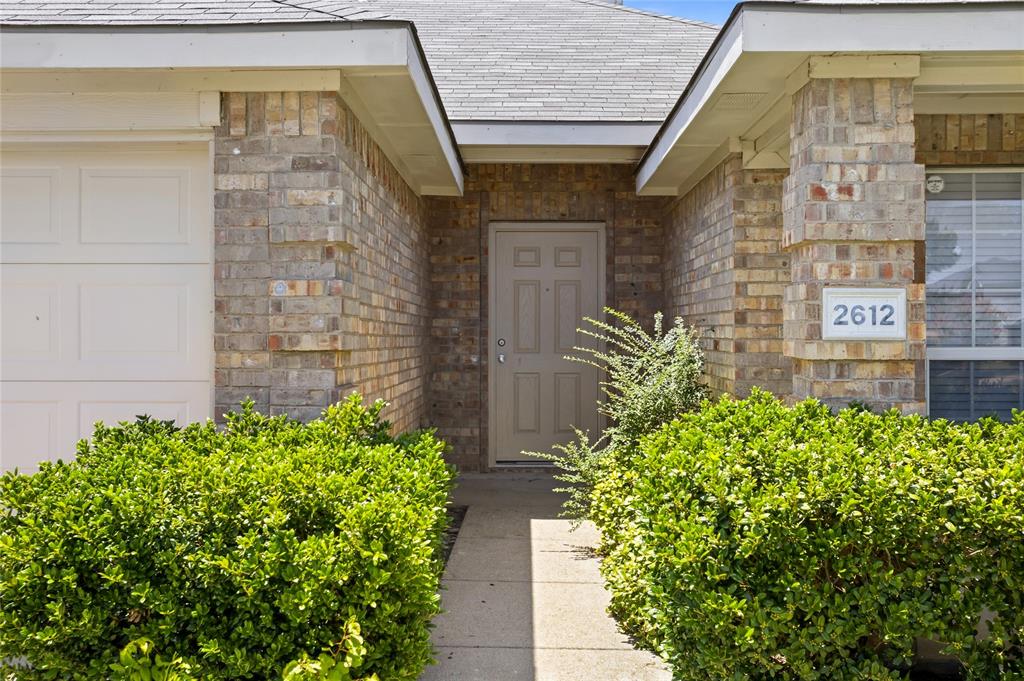 2612 Spencer Circle Property Photo 1