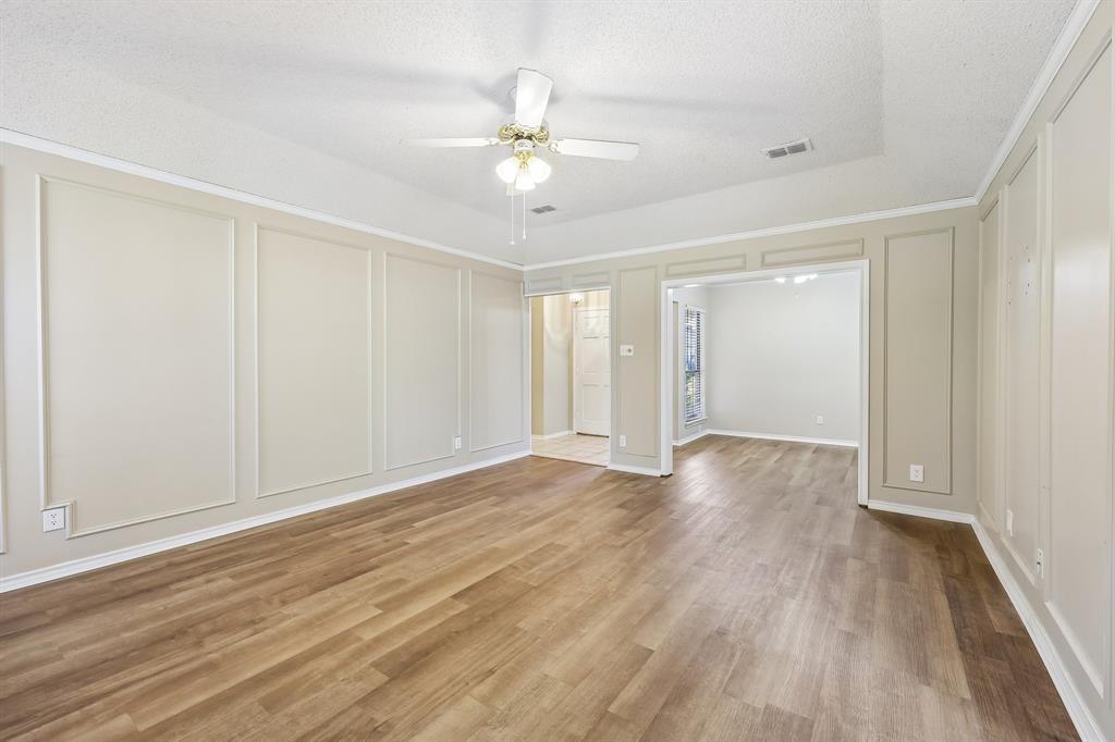 3211 Brookview Drive Property Photo 4